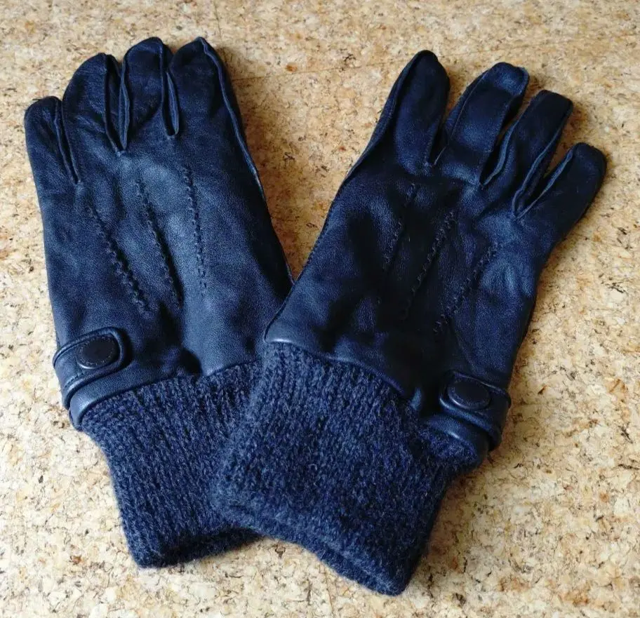 2026年最新】BURBERRY BLACK LABEL カラー：ブラック系 手袋の人気