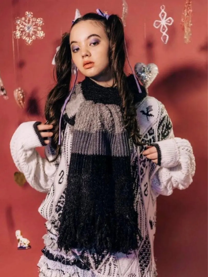 2026年最新】縷縷夢兎 マフラーの人気アイテム - メルカリ