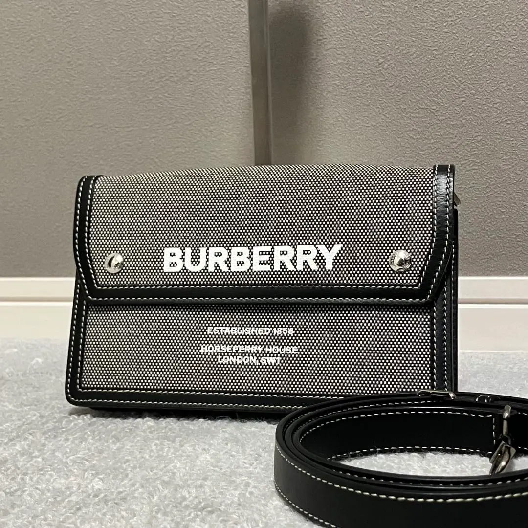 2026年最新】burberry ホースフェリー 財布の人気アイテム - メルカリ