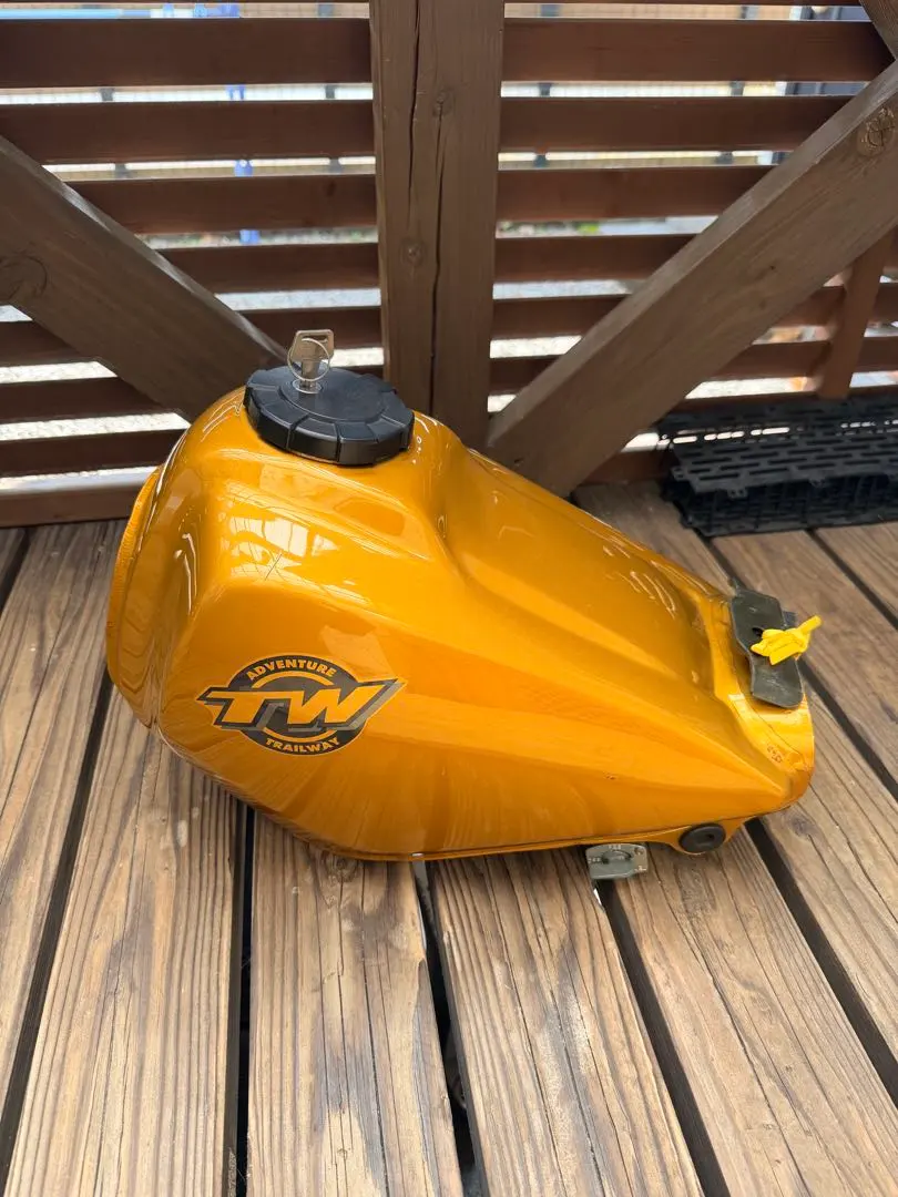 2026年最新】tw200 タンクの人気アイテム - メルカリ