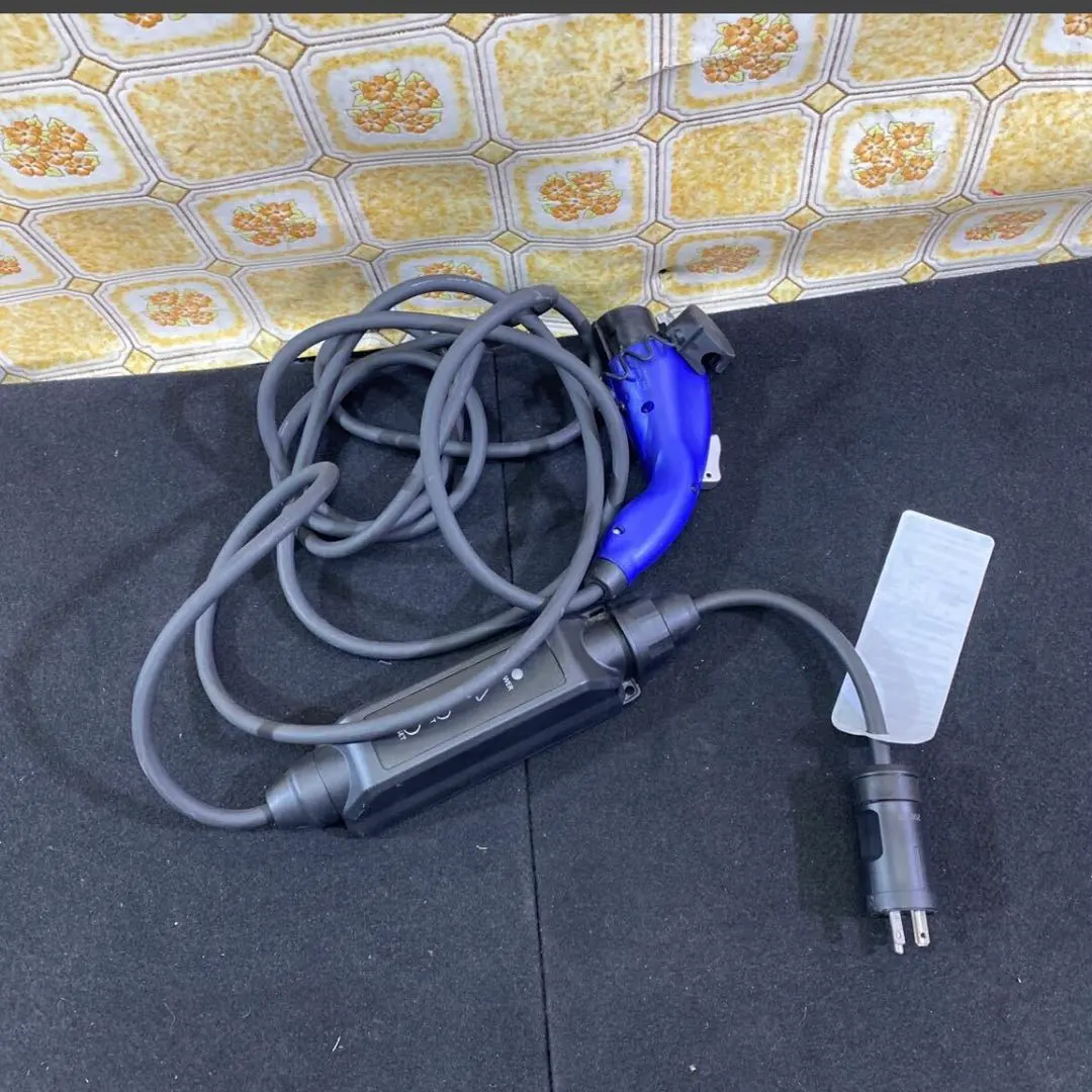 2026年最新】トヨタプリウスphv充電ケーブルの人気アイテム - メルカリ