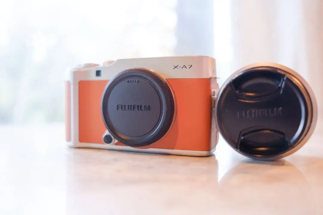 2026年最新】FUJIFILM ミラーレス一眼カメラ X-A7レンズキット
