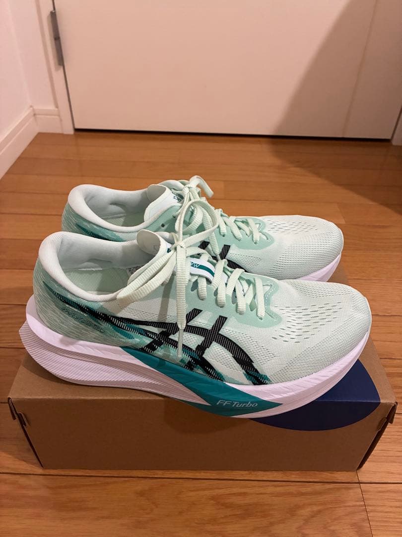 アシックス マジック スピード 4 25.5cm