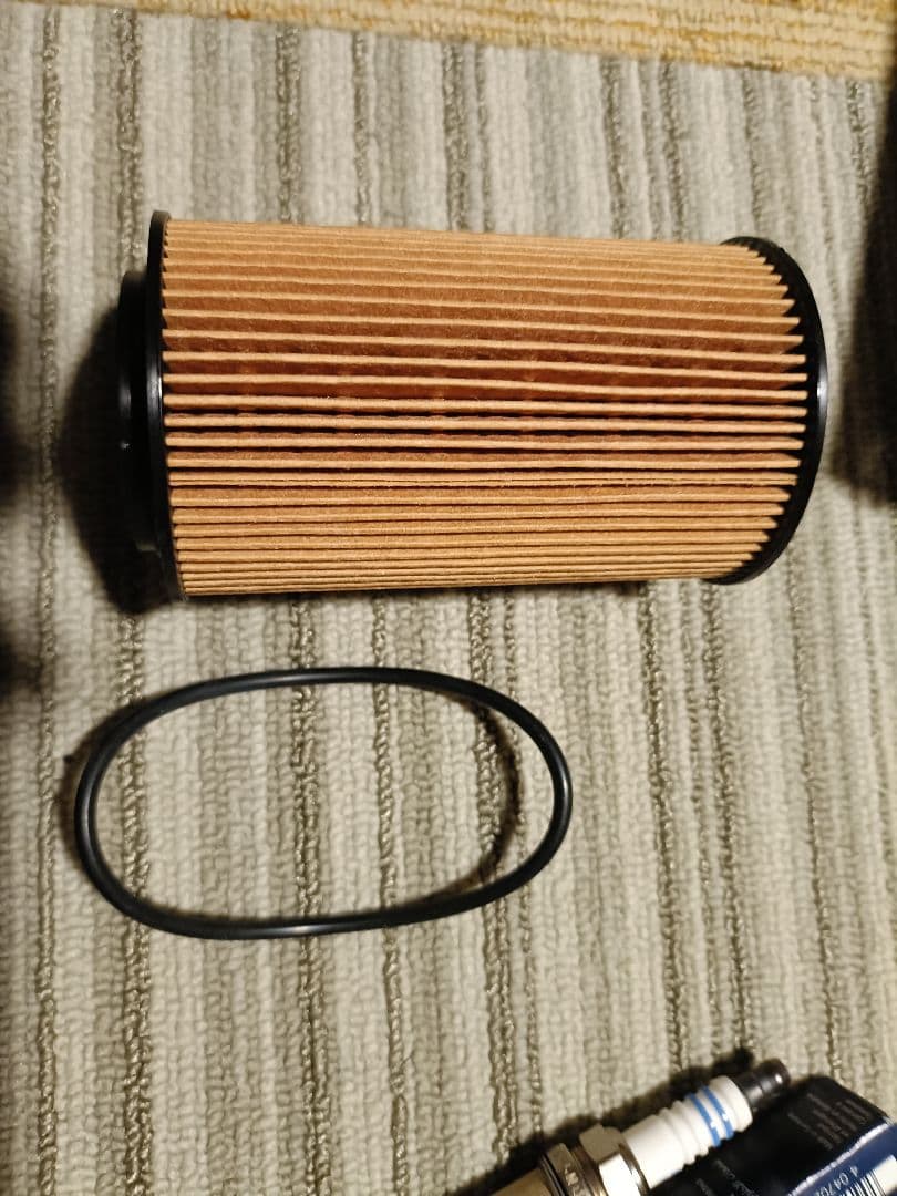 未使用品】ポルシェ ボクスター（987型）オイルフィルタ、プラグ