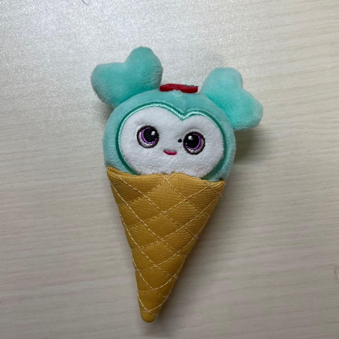 TWICE BABY LOVELYS アイスぬいぐるみバッチ ミブリー - メルカリ