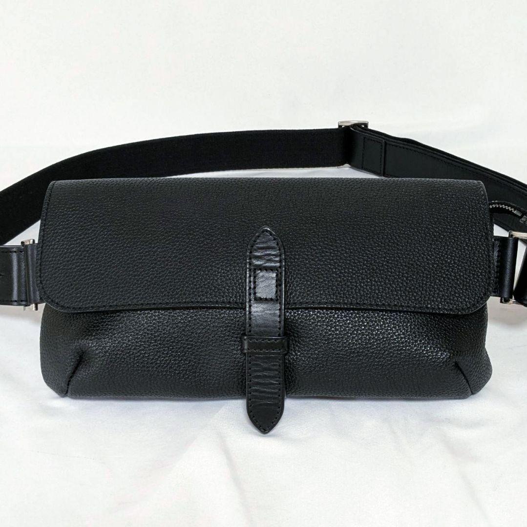 WILD SWANS PISTE ピスト ボディバッグ スリングバッグ ブラック WILD SWANS PISTE ピスト ボディバッグ スリングバッグ ブラック