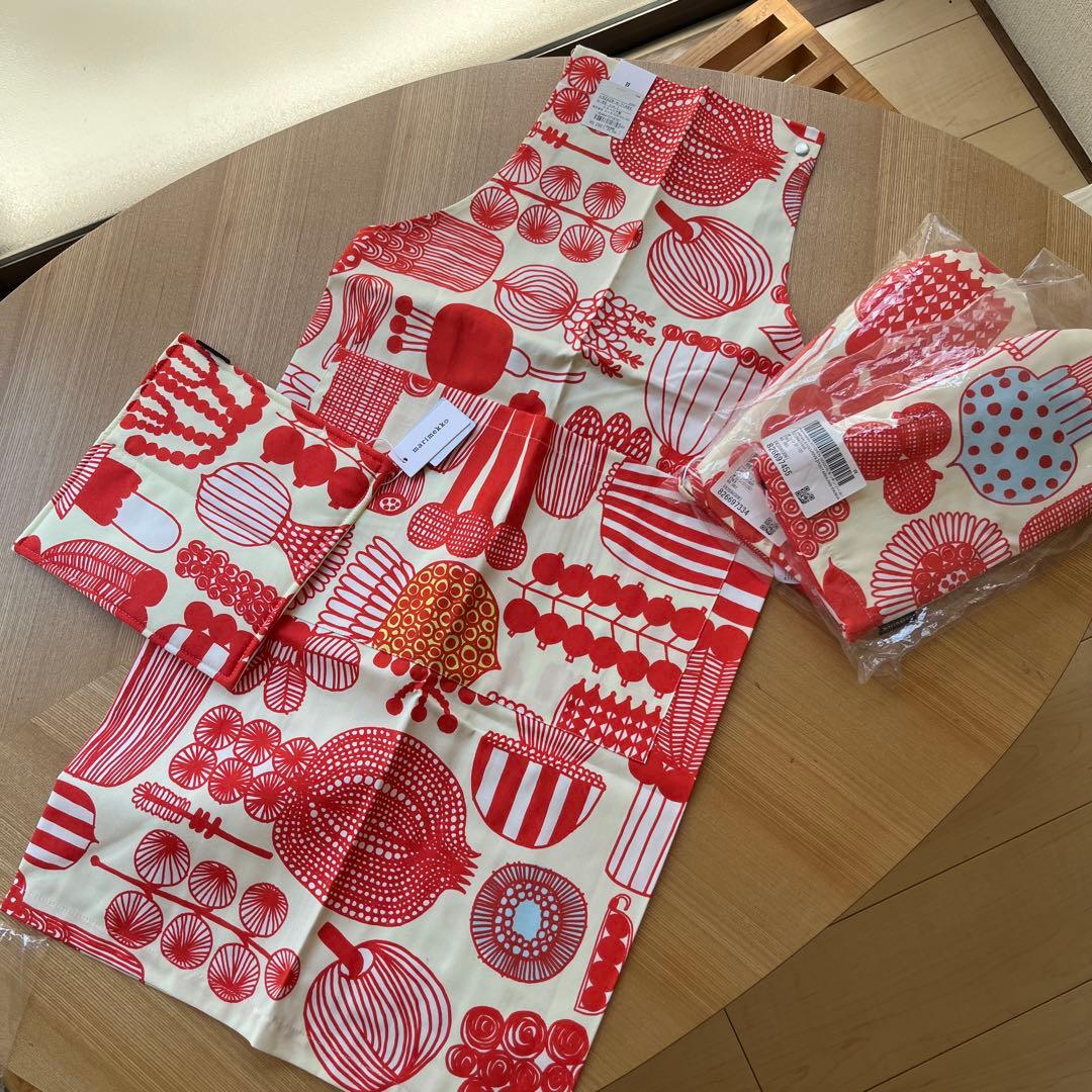 マリメッコ エプロン ミトン ポット Puutarhurin Parhaat Puutarhurin Parhaat ミトン | Maija Louekari | Marimekko