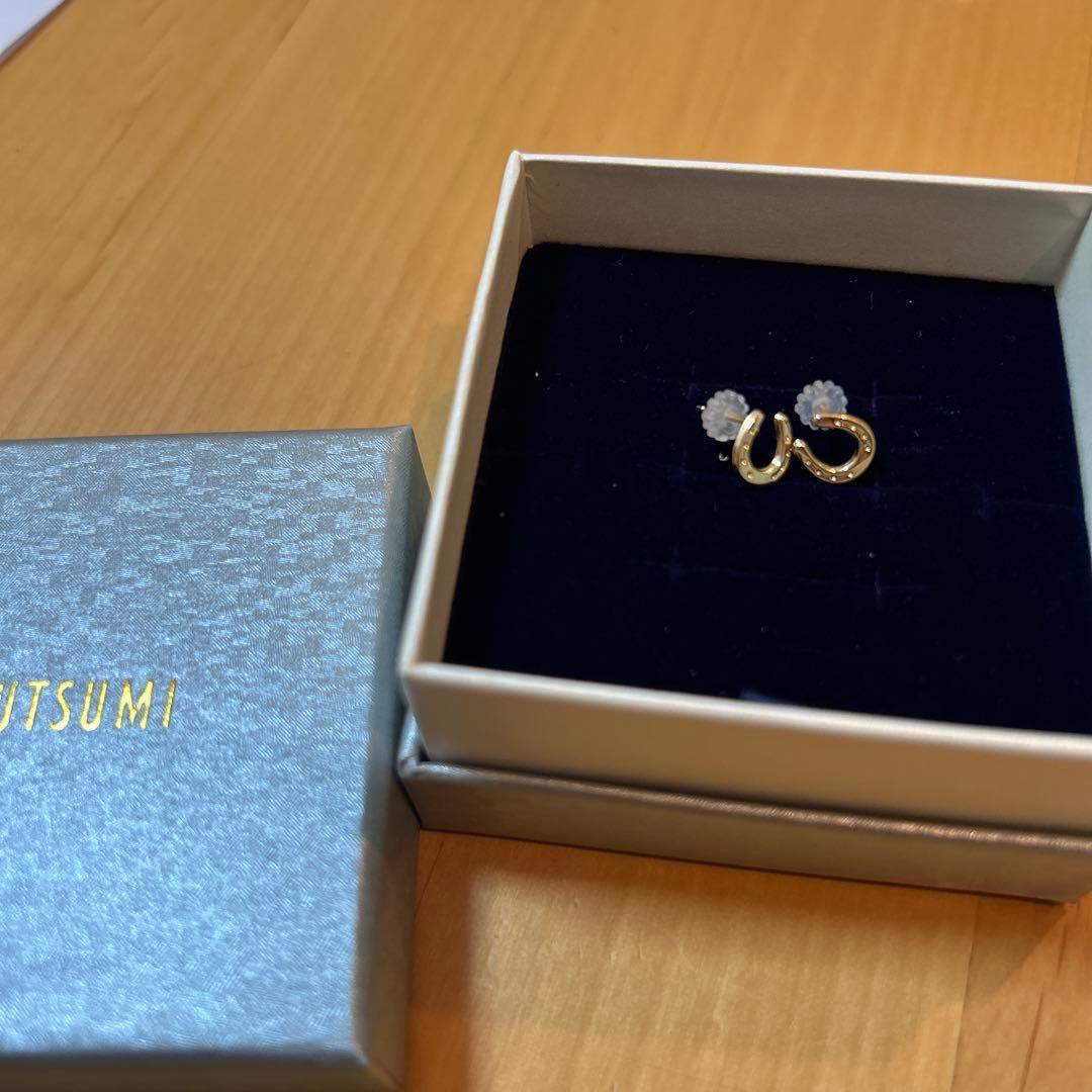 ツツミ　18KYG ピアス　ホースシュー　馬蹄TSUTSUMI ジュエリーツツミ プラチナダイヤモンドピアス Pt ホースシュー 馬蹄