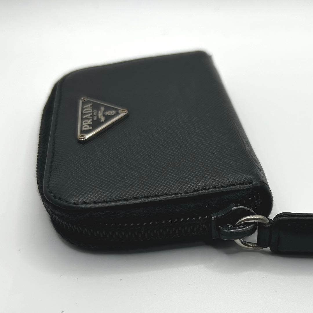 PRADA プラダ キーケース ラウンドジップ サフィアーノレザー ブラック