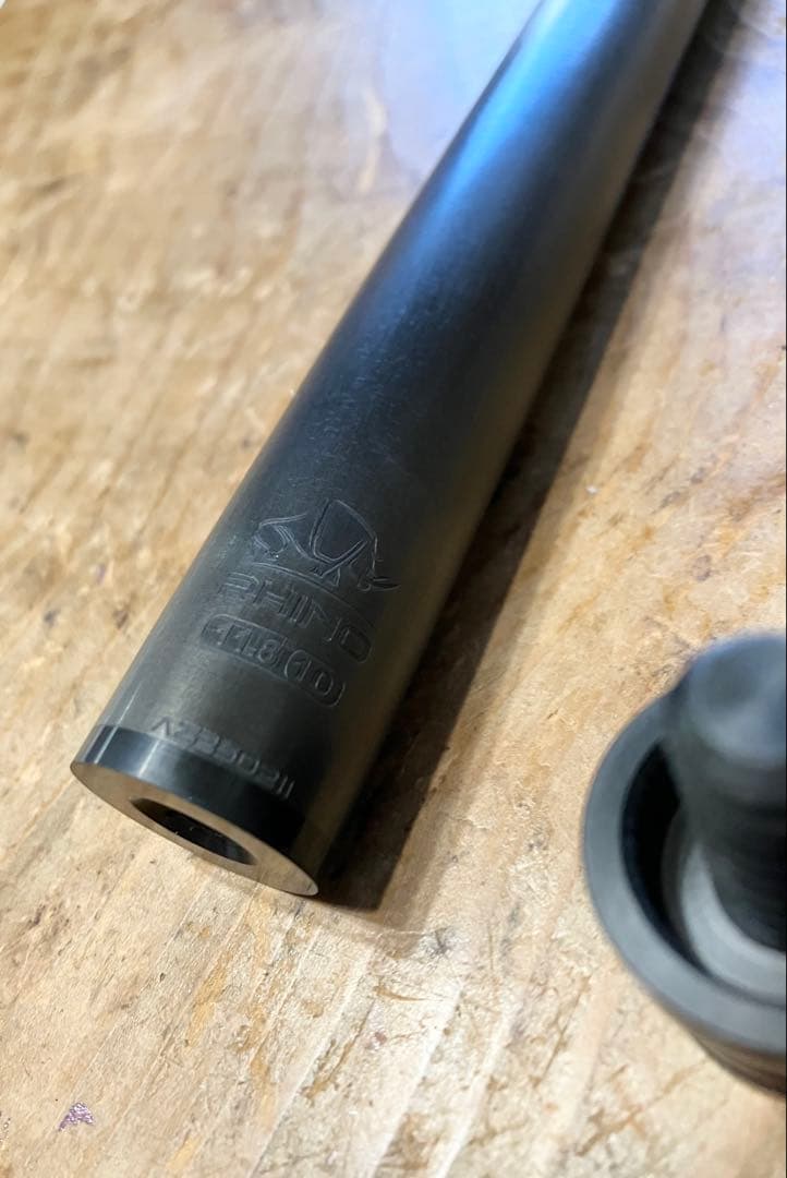 Rhino カーボンシャフト11.8mm 109.9g