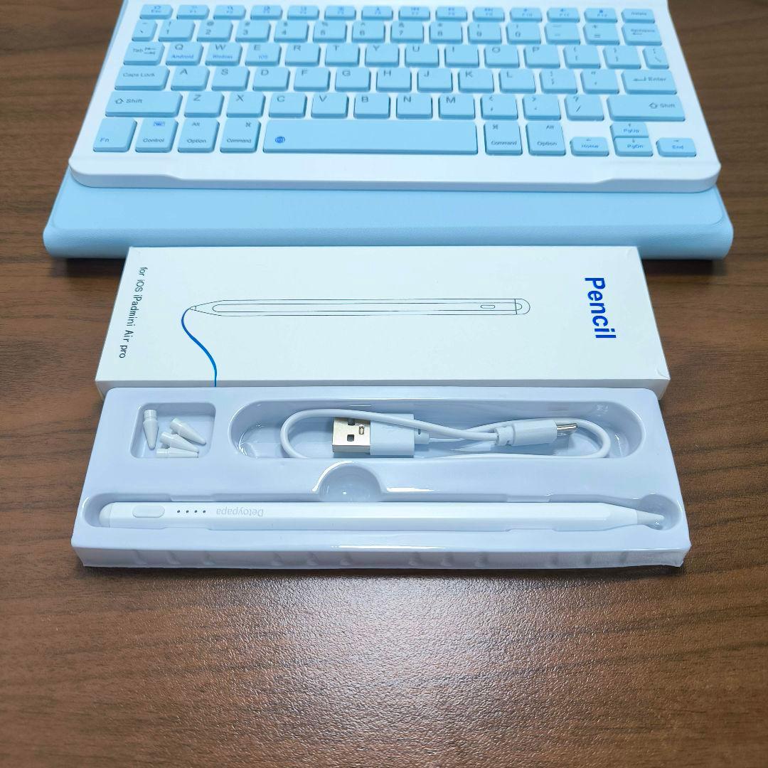 iPad 第6世代 Wi-Fi 32GB ケースとキーボード、タッチペン - メルカリ