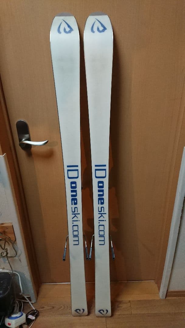 ID ONE MR-J 140㎝ ソール約265～285㎜ モーグル スキー板 - メルカリ