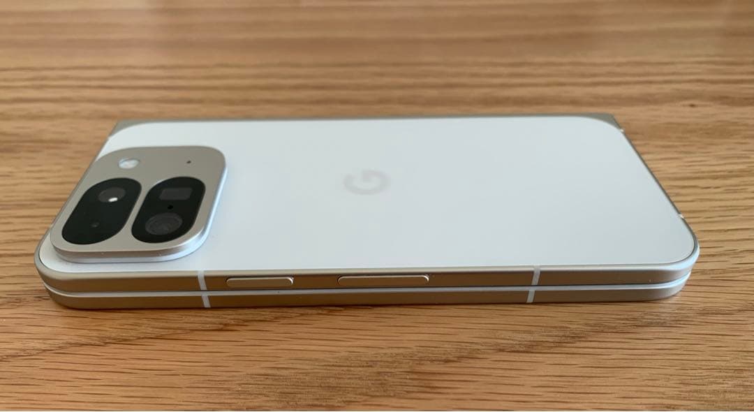 美品】Google Pixel 9 Pro Fold 256G 純正ケース付 - メルカリ