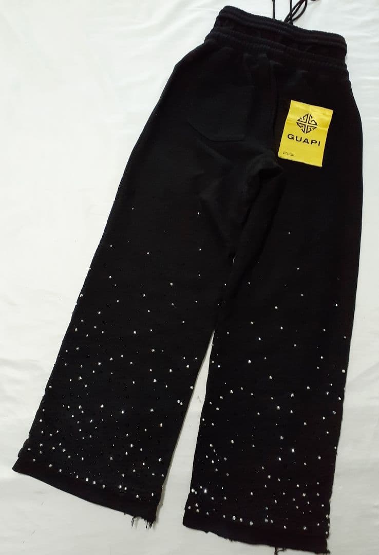 GUAPI スウェットパンツ フレア ラインストーン - メルカリ