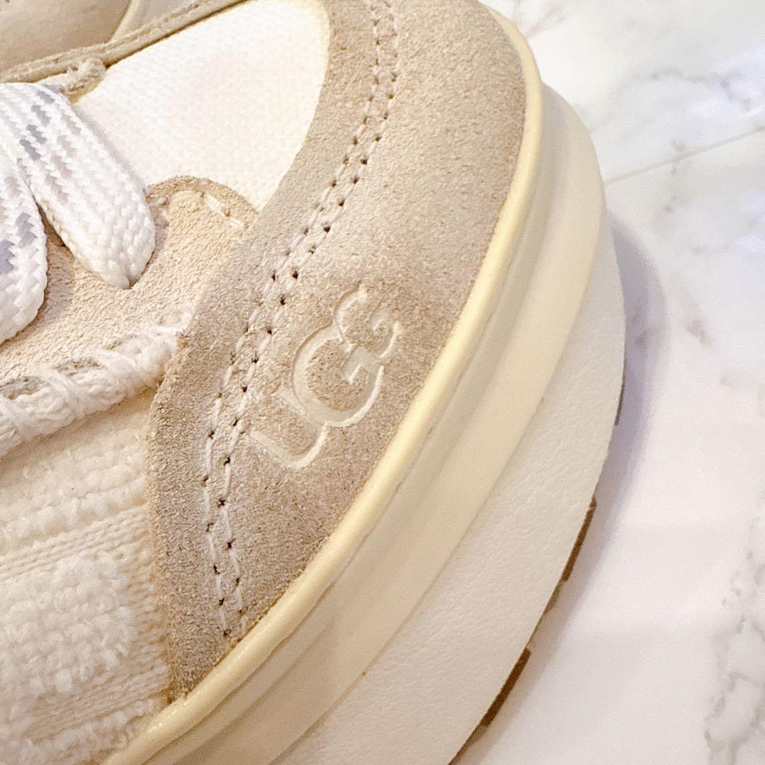 UGG アグ 厚底スニーカー 22.5cm 白 ベージュ系 美品 人気商品♡