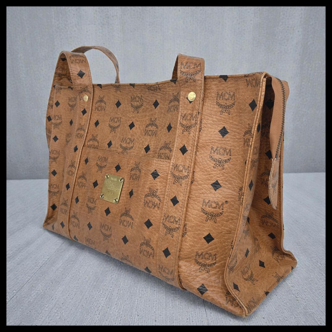 MCM エムシーエム　ヴィセトス柄トートバッグ　肩掛け　レザー MCM（エムシーエム） バッグ レディース ブランド トートバッグ