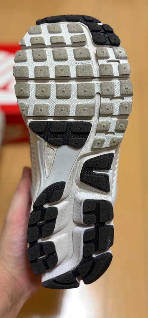 【26.5cm】NIKE Zoom Vomero 5 ボメロ5（バストグレー）