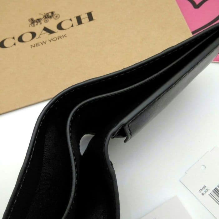 本日限定特別価格 COACH 新作 折り財布 - メルカリ