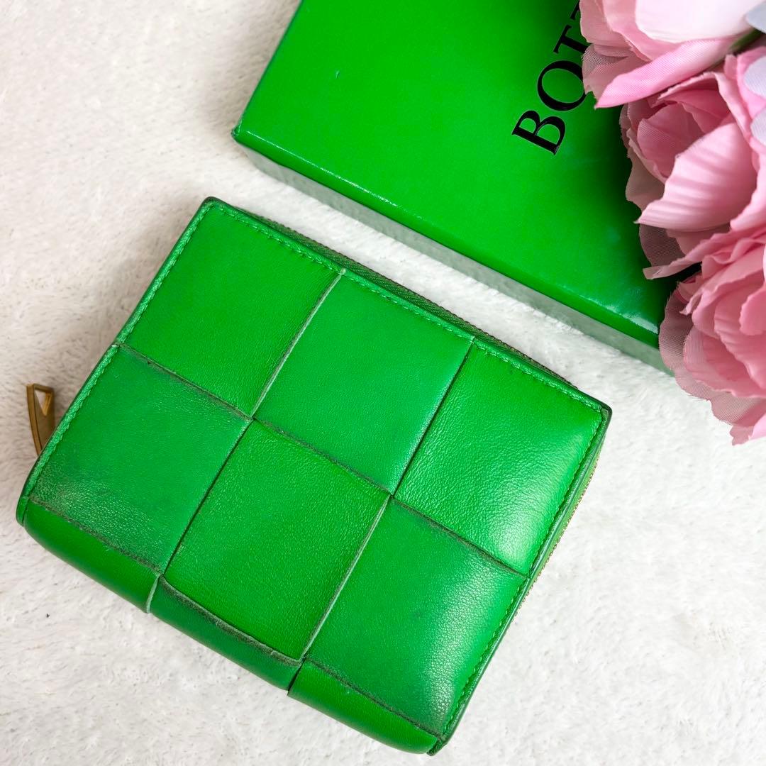 ボッテガヴェネタ 二つ折り財布 カセット イントレチャート パラキート