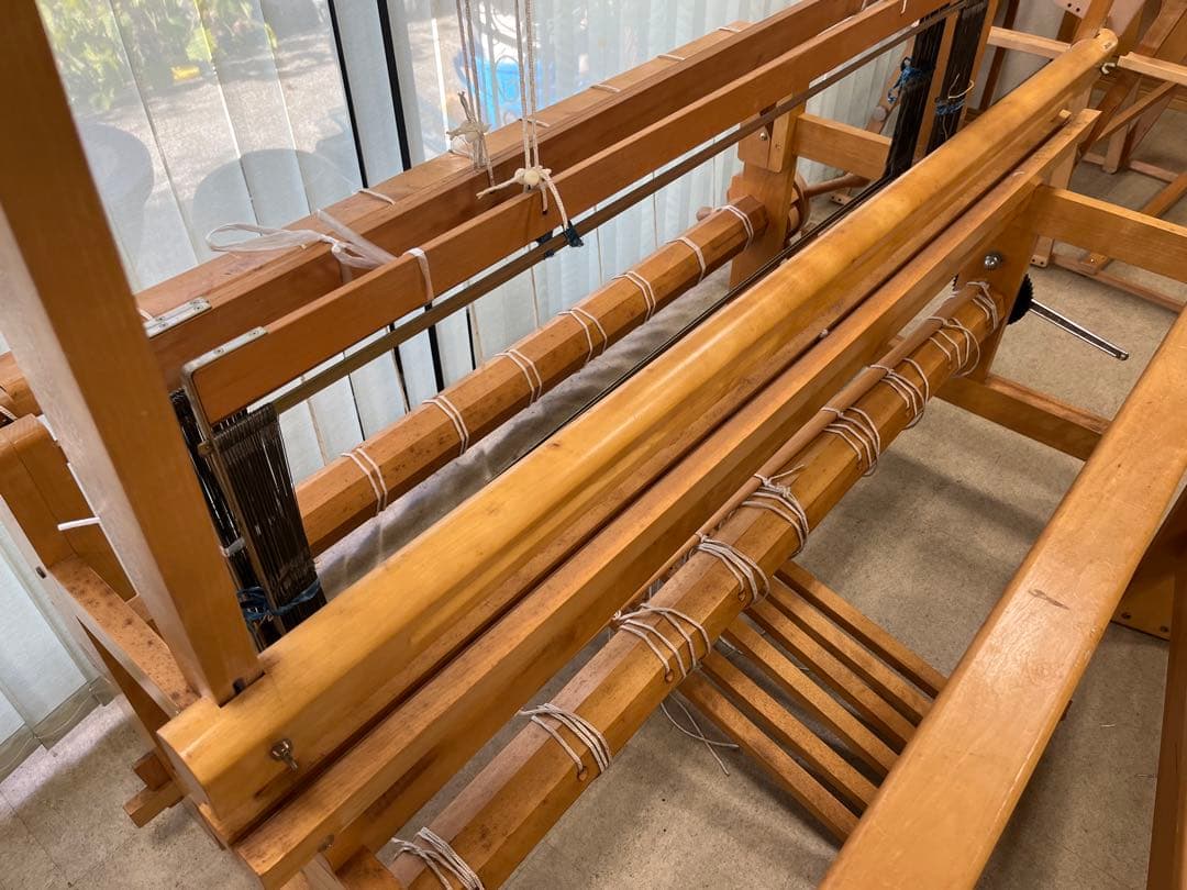 機織り機 東京手織機 120㎝幅 筬3枚 整経台糸通し 手織り機 - メルカリ