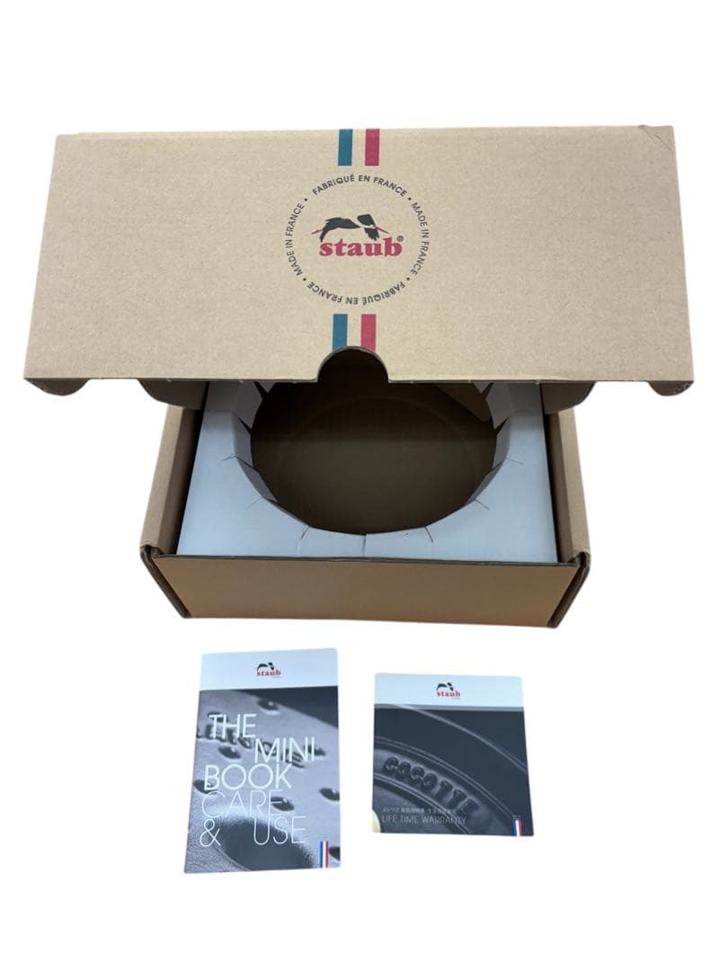 STAUB 鋳鉄 両手鍋 22cm 2.6L 黒