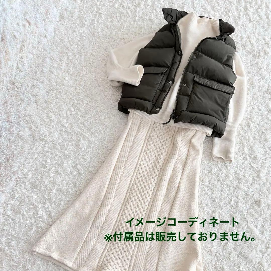 美品】WOOLRICH S ダウンベスト レディースカーキ - メルカリ