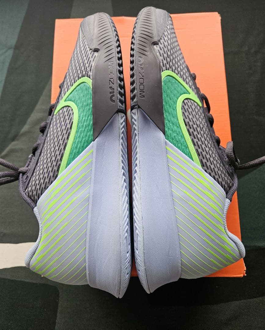 【専用です】NIKE　テニスシューズ　ヴェイパープロ2　クレイ　27.5cm