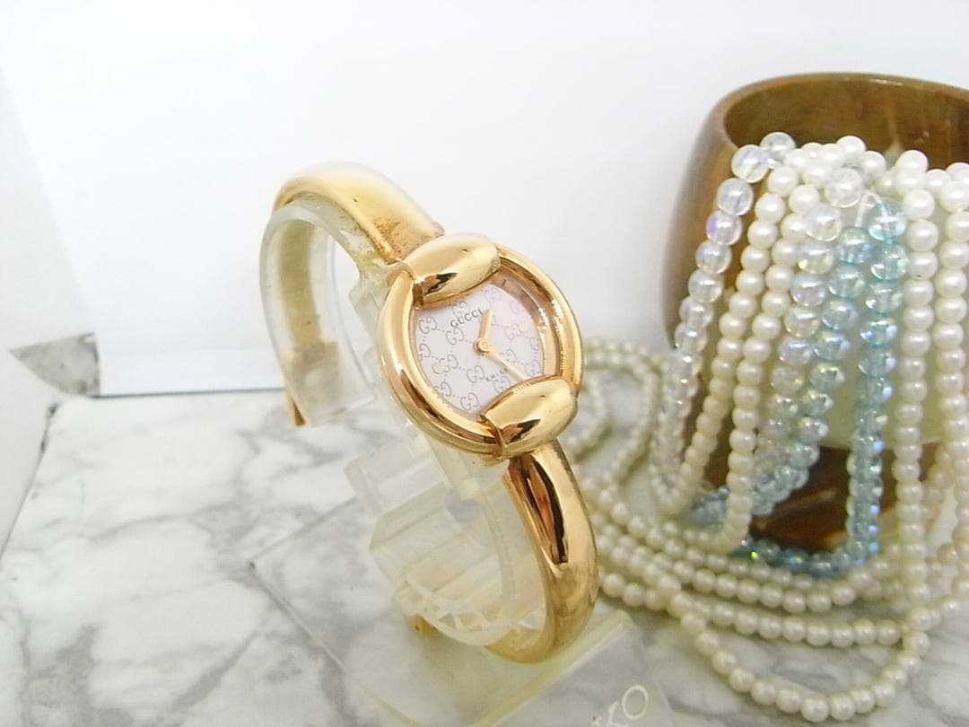 にゃんこ様 美品 グッチ 1400L GG文字盤 ピンクゴールド カラー - メルカリ