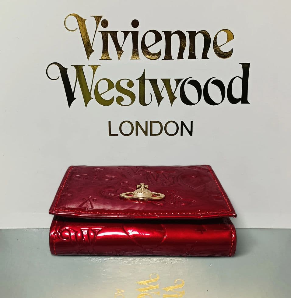 新品】Vivienne Westwood 3つ折り財布 エナメル 赤 正規品 - メルカリ