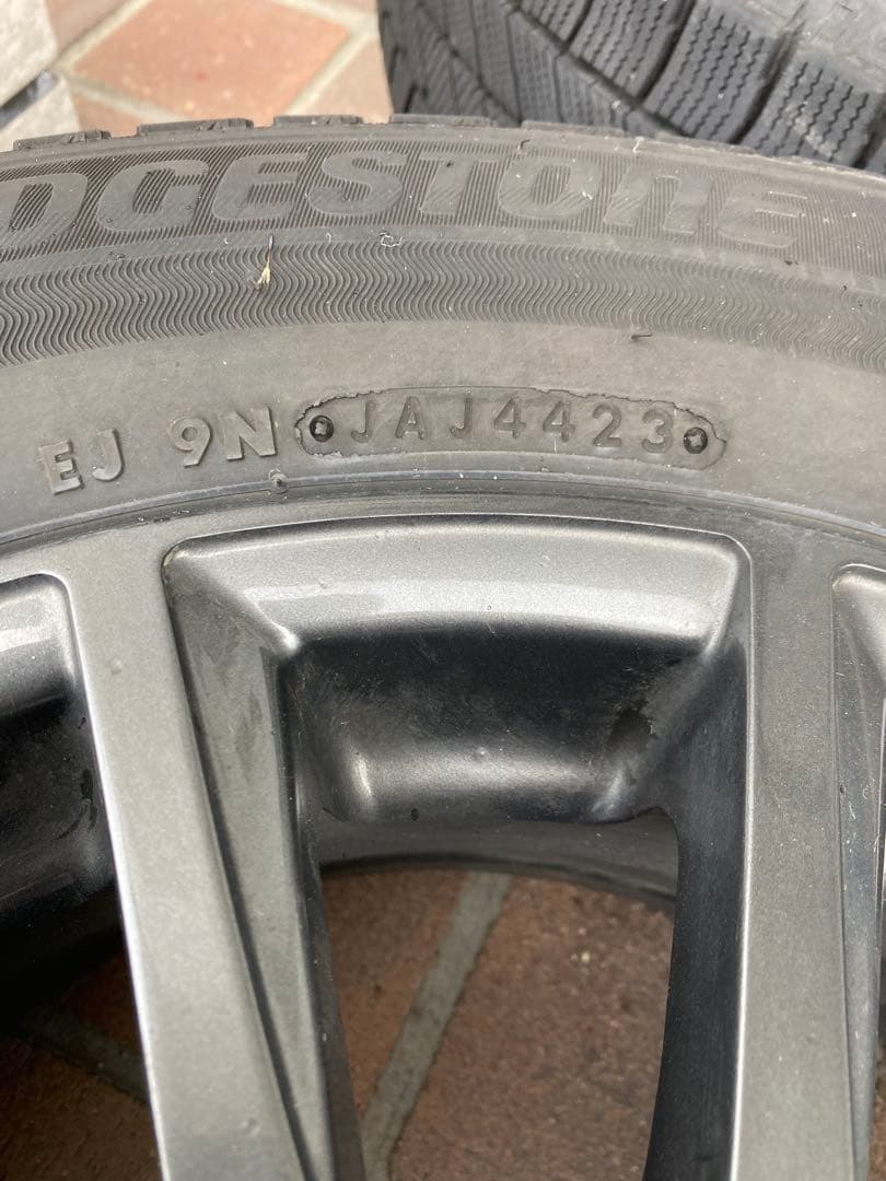 2023年製 ￼￼ブリヂストンブリザック 195/65/R 15 スタッドレス