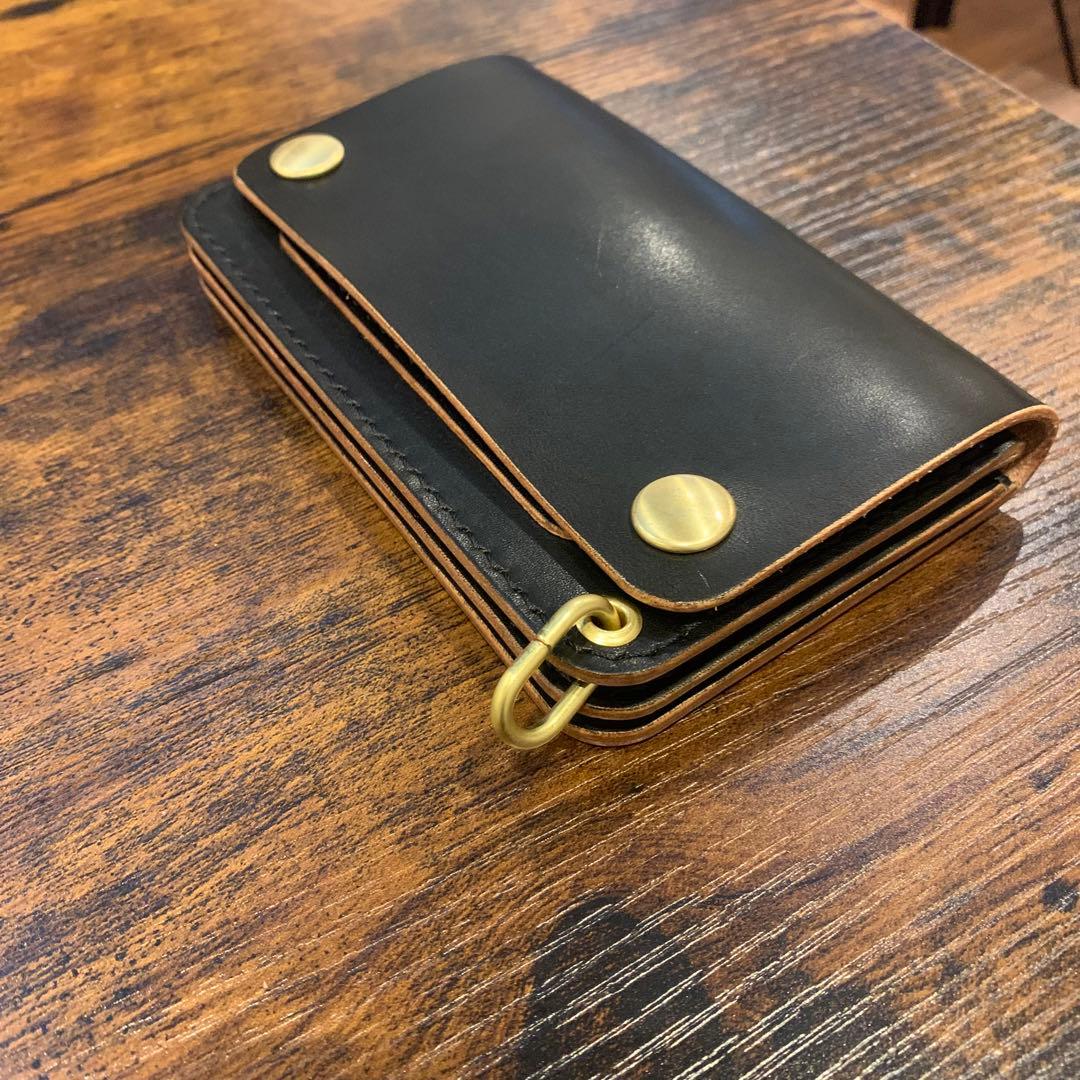 栃木レザー ミドルトラッカーウォレット 茶芯ブラック - メルカリ