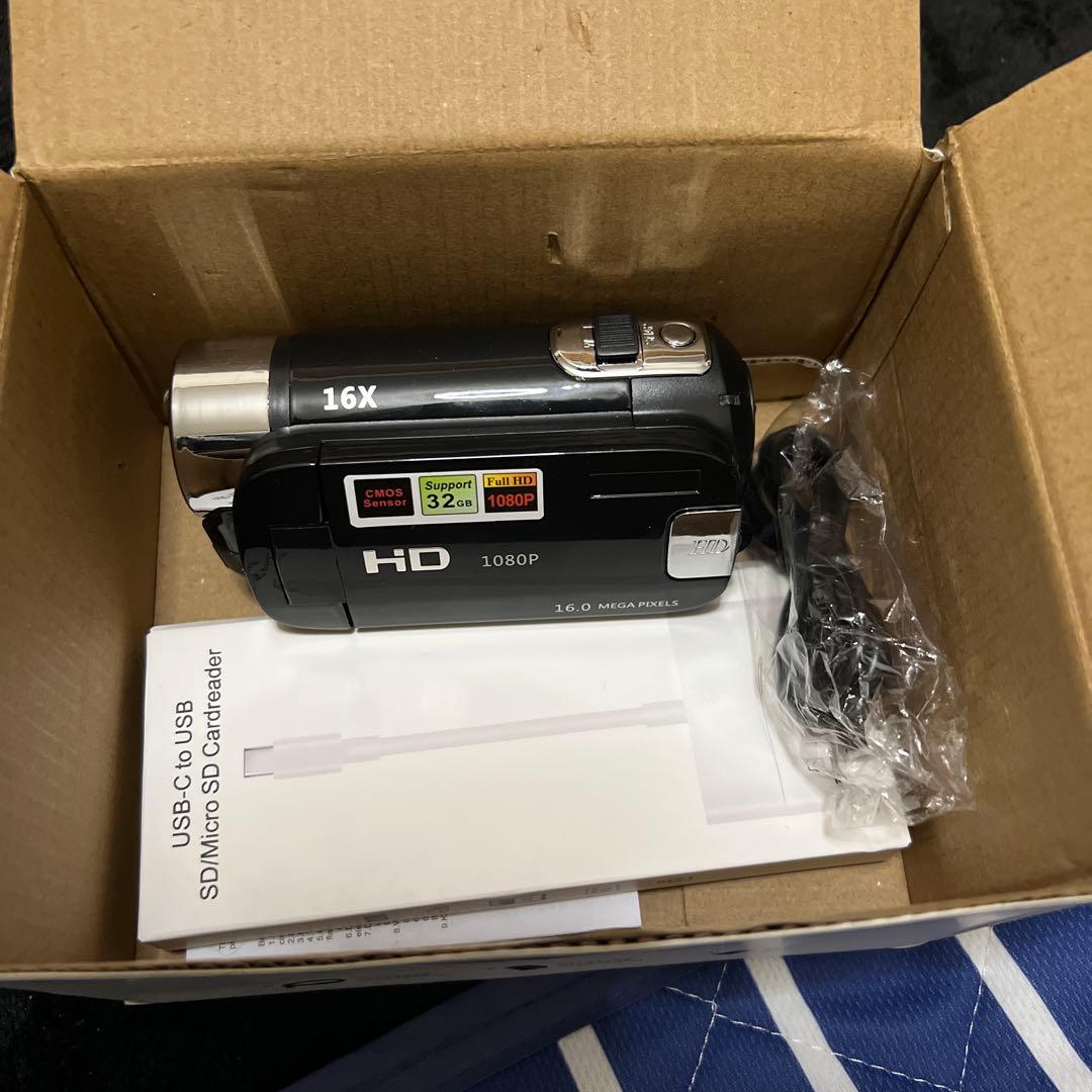 T O S Retro Camcorder - メルカリ