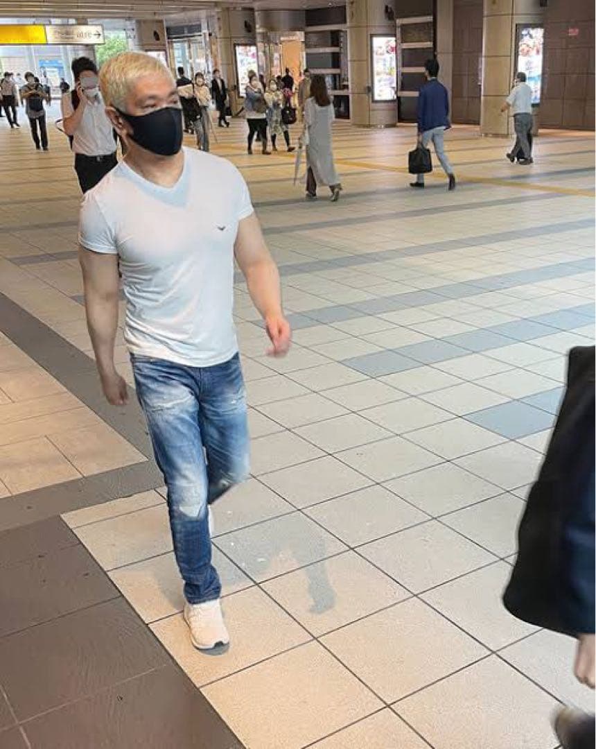 アルマーニTシャツ 松本人志 2枚セット - メルカリ