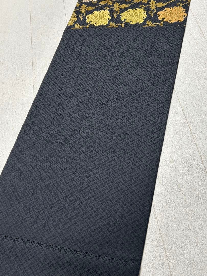 袋帯 【箔屋清兵衛】草木染 牡丹唐草 金糸 六通 - メルカリ