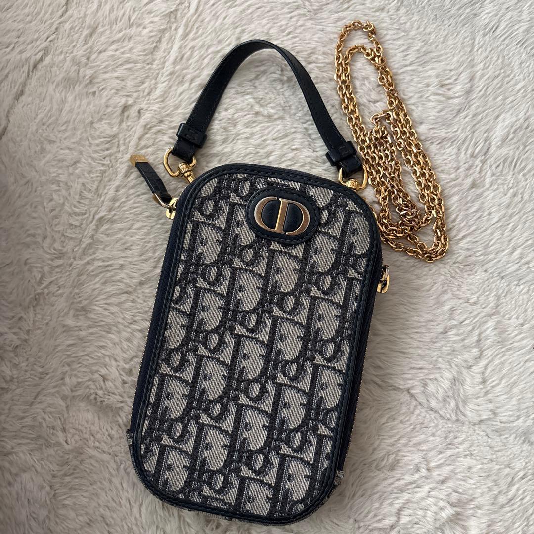 付属品全てあり Dior フォンホルダー ショルダー 国内発送】 DIOR《30 Montaigne Call'in Dior》フォンホルダー (Dior
