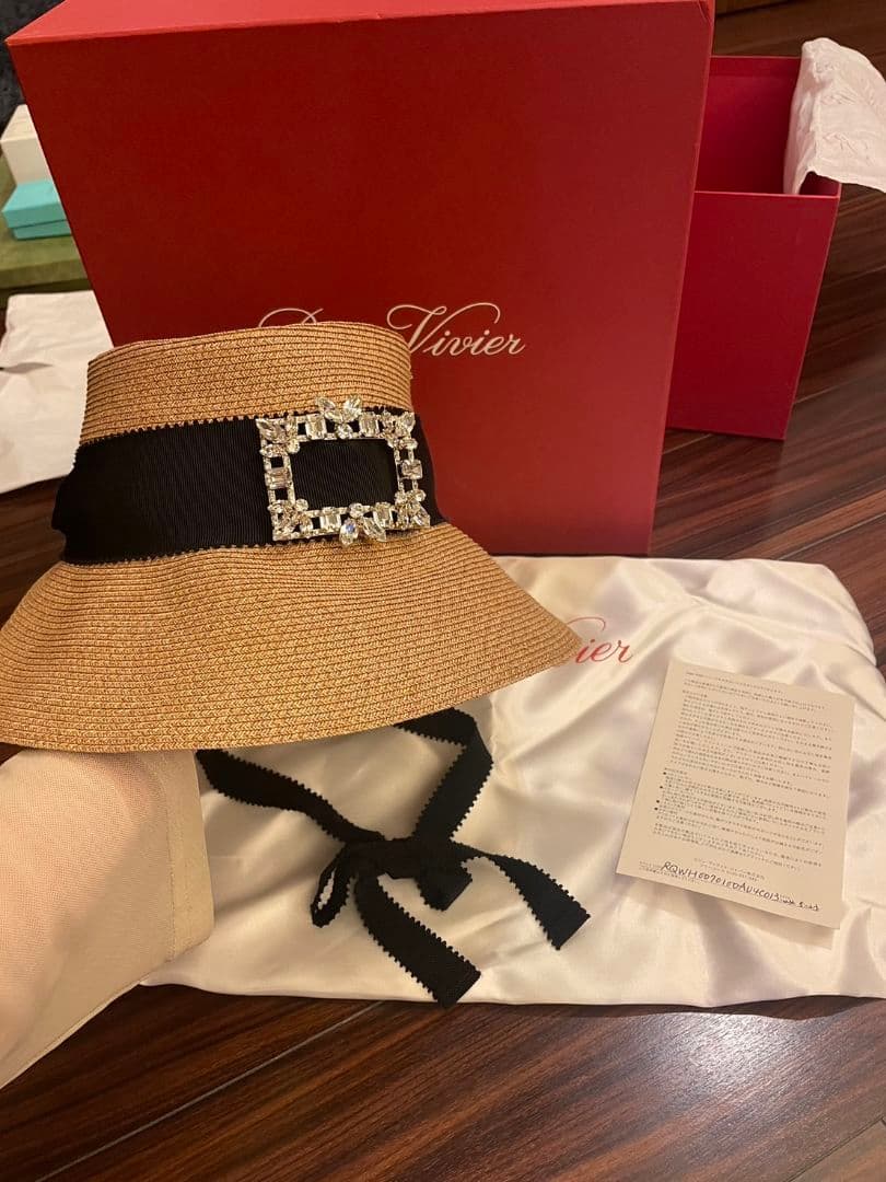 ロジェヴィヴィエ ブローチ ブロッシュ ヴィヴィエ ラフィア ハット