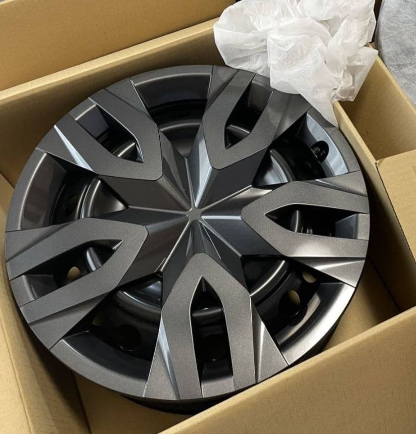 新型プリウス 60 純正スチールホイール 17インチ4本 ナット付 - メルカリ