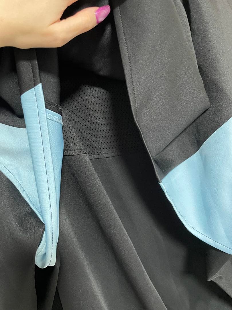 《最終値下げ明日まで‼️》レフレムボリュームネックライン切り替えジャージパーカー