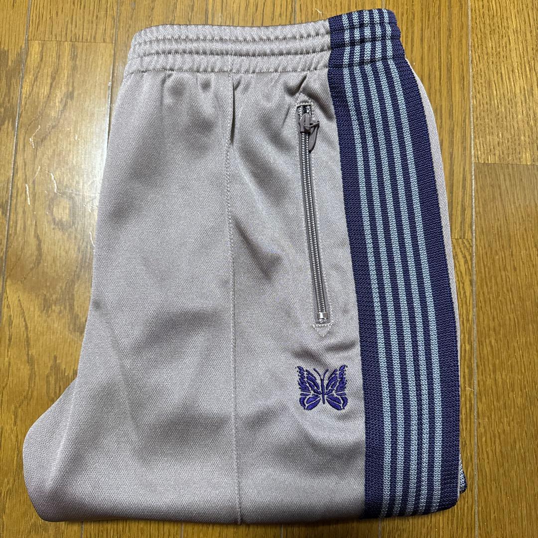 た*様 Needles トラックパンツ ナロー M トープ needles トラックパンツ M スモーキーピンク×パープル ナロータイプ