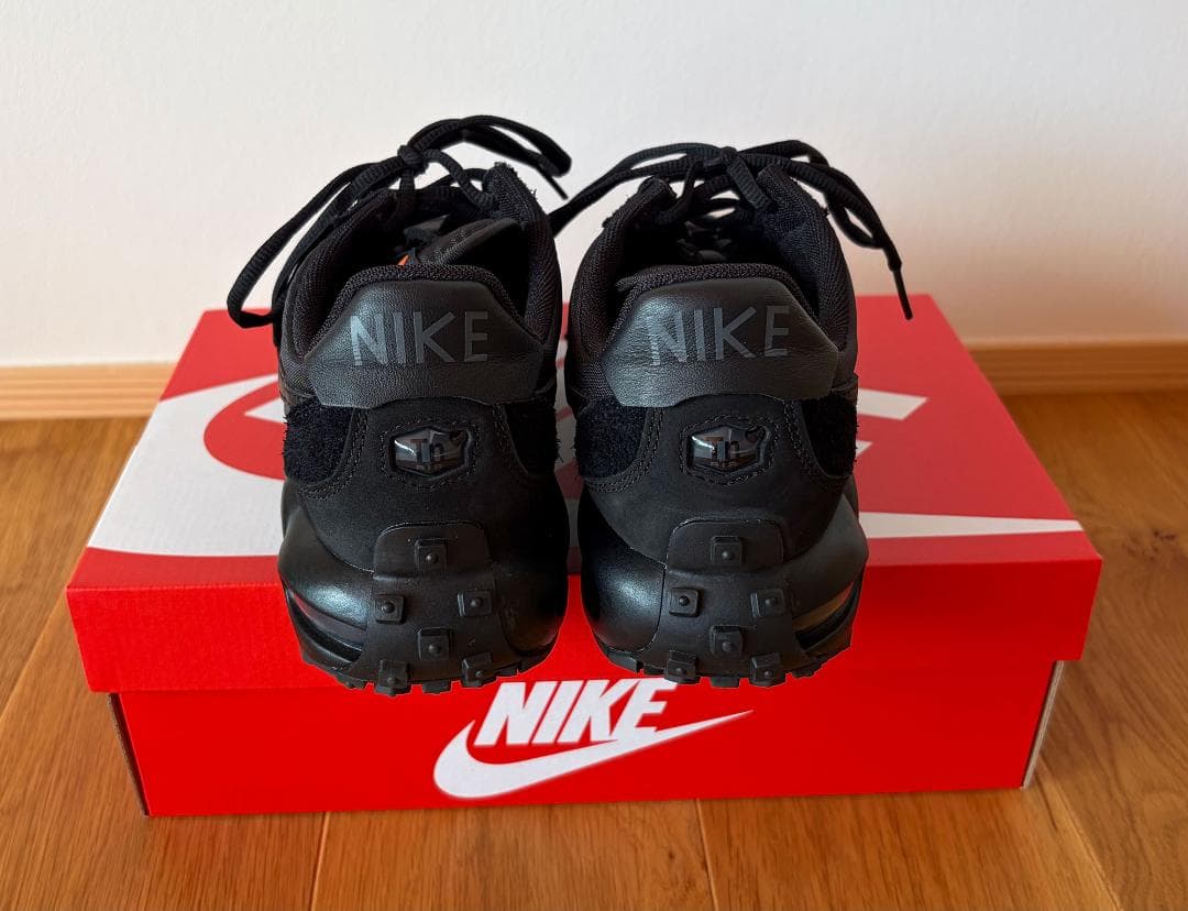 週末値下げ ナイキ（NIKE）エア マックス ワッフル レーサー SP 高山都