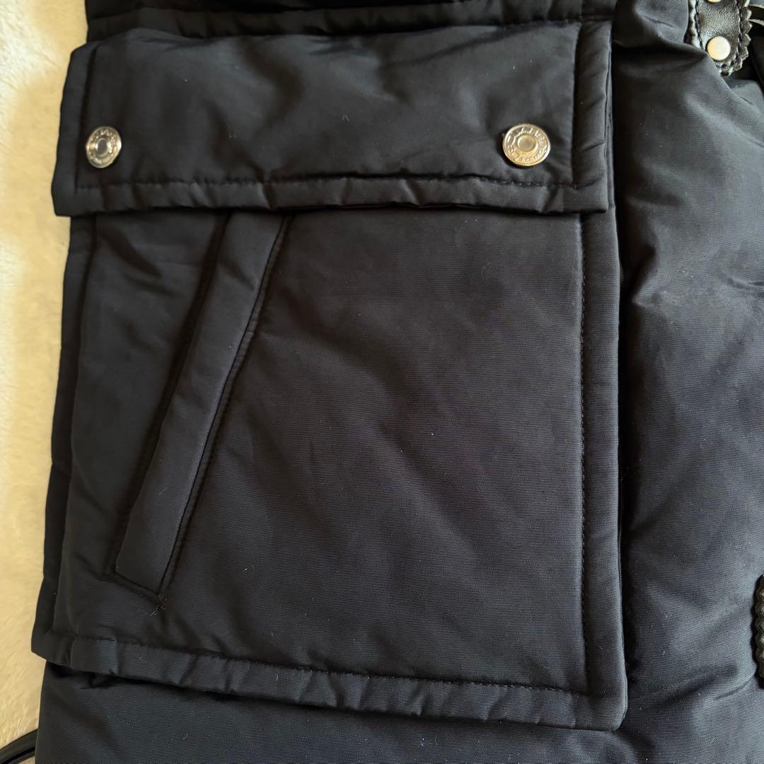 美品】DSQUARED2 ダウンコート リアルファー メンズ 38 女性も - メルカリ