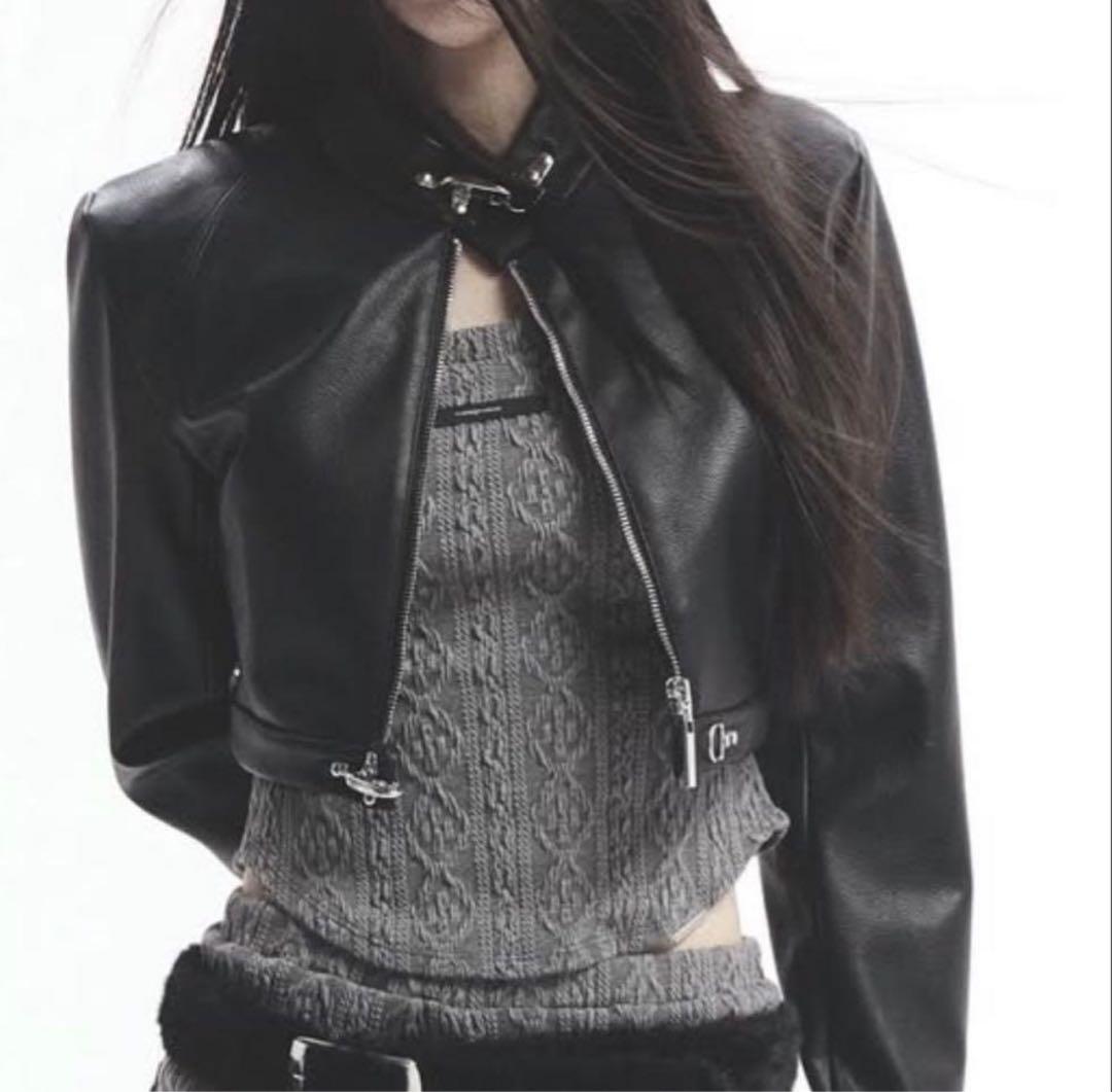 theredthread S urban leather cropped - メルカリ