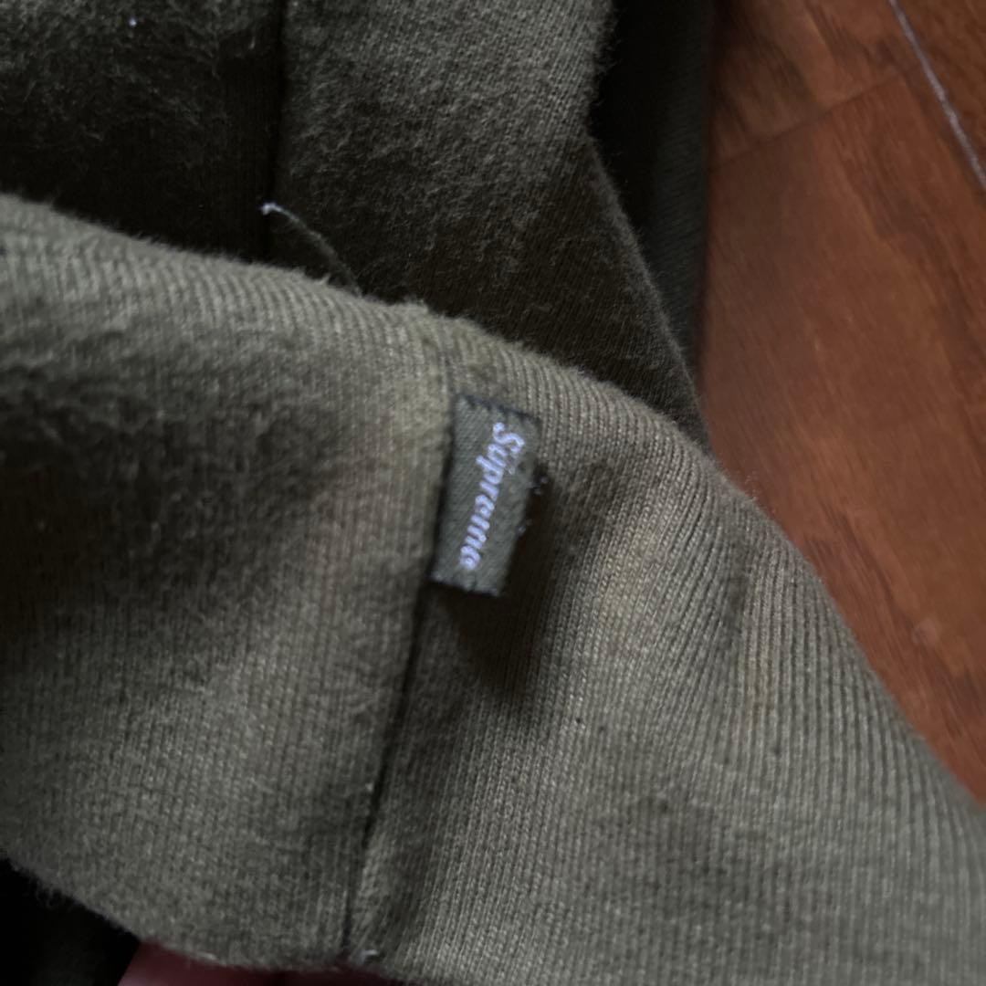 Supreme フード付きパーカー オリーブ/ホワイト - メルカリ