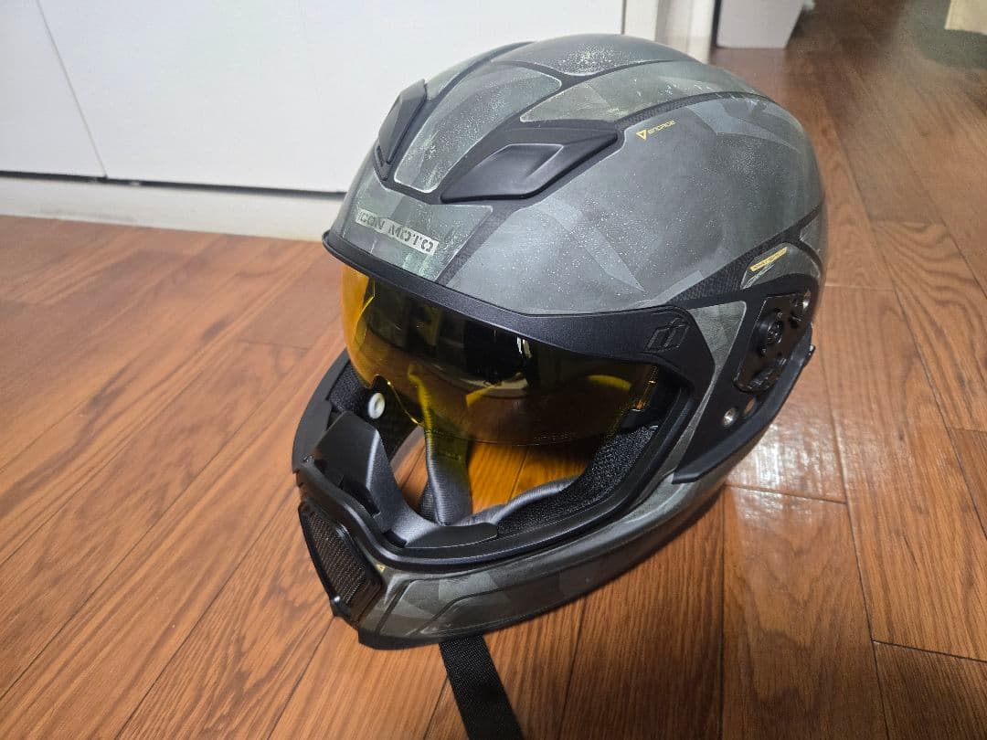 サイズL】ICONヘルメット AIRFLITEバトルスカー2 - メルカリ