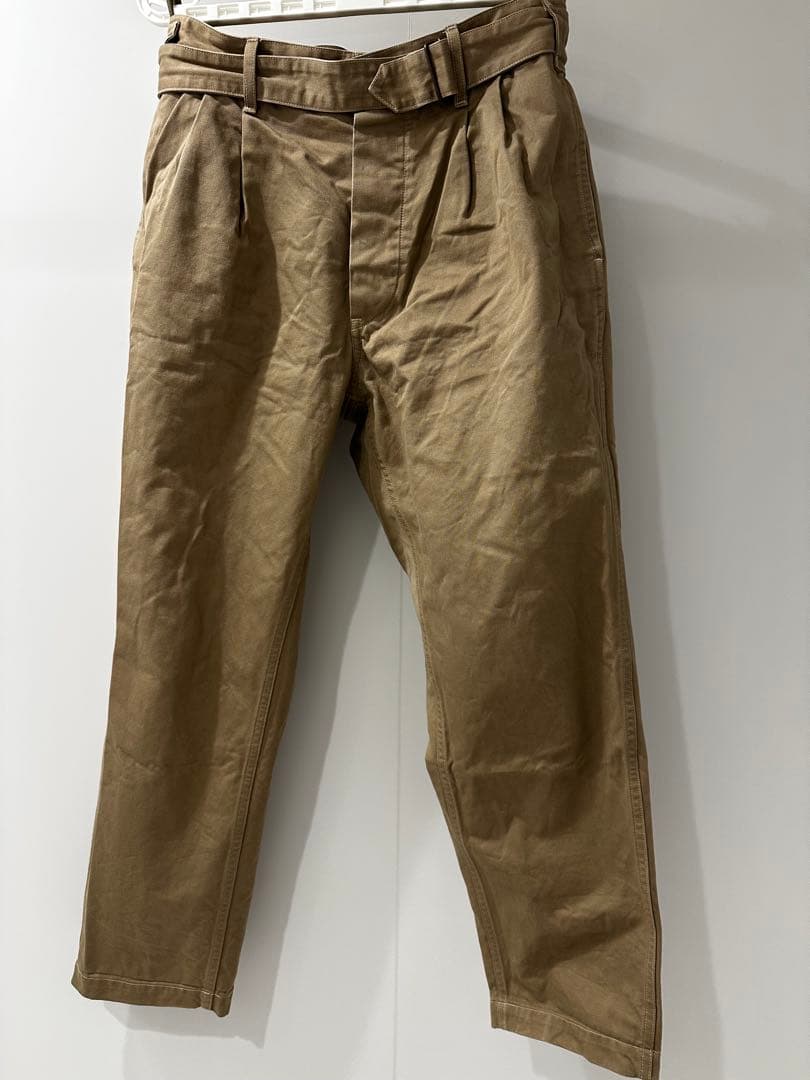 COMOLI ベルテッドチノ メンズ - メルカリ