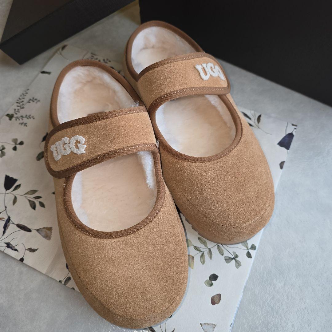 UGGメリージェーンムートン25FW - メルカリ