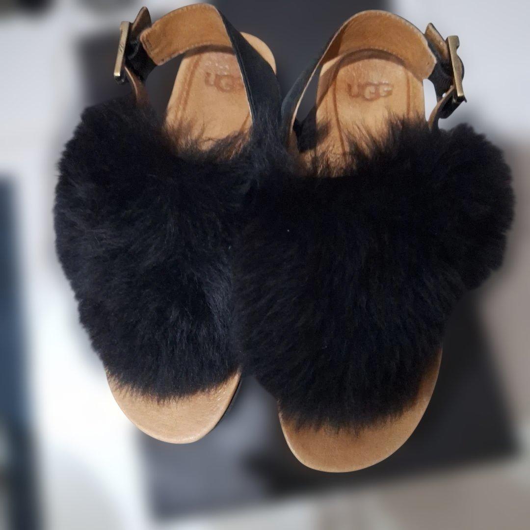 Uggファーサンダル 23.5㎝ - メルカリ