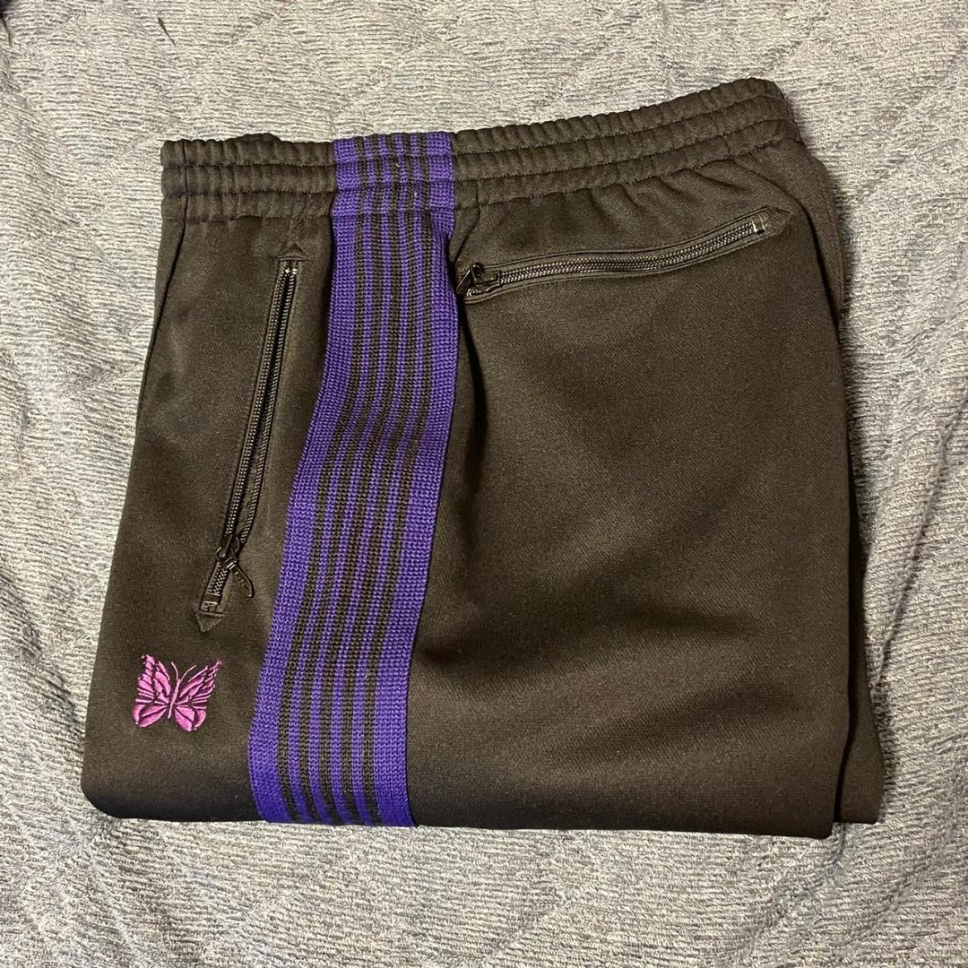 needles トラックパンツ 黒紫 ストレート - メルカリ