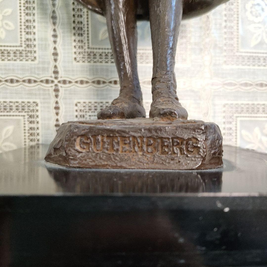 島村俊和作 ブロンズ製ヨハネス・グーテンベルク像 1987年制作 高36.5
