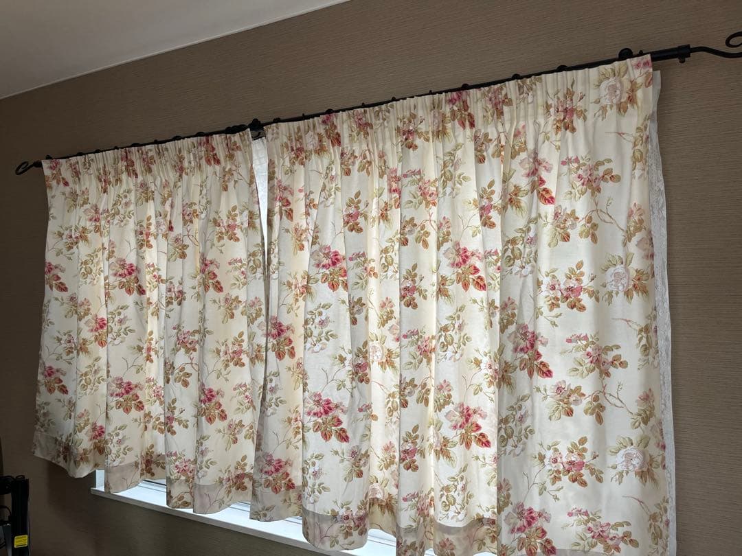 ローラアシュレイ　アンジェリカ　 オーダーカーテン　厚地&レース　2枚組セット LAURA ASHLEY（ローラ アシュレイ） 美しく心地よいお部屋を演出 上品